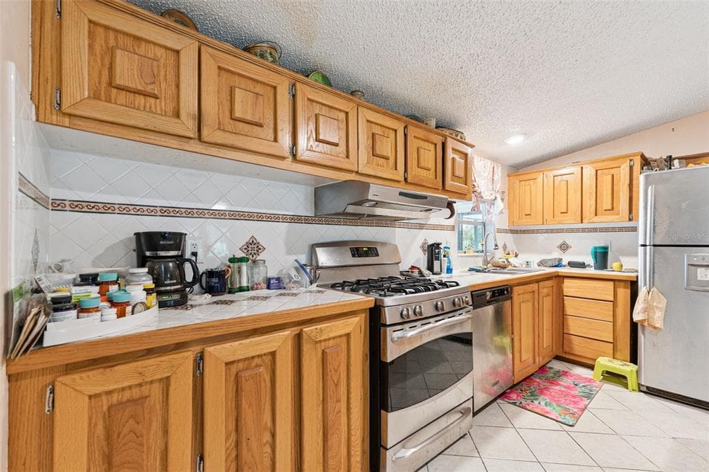 126 BERMUDA COURT photo 9
