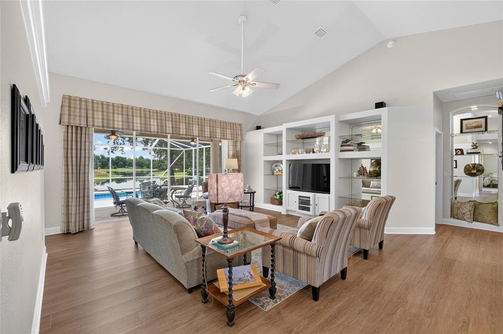 349 LAKE DRIVE photo 18