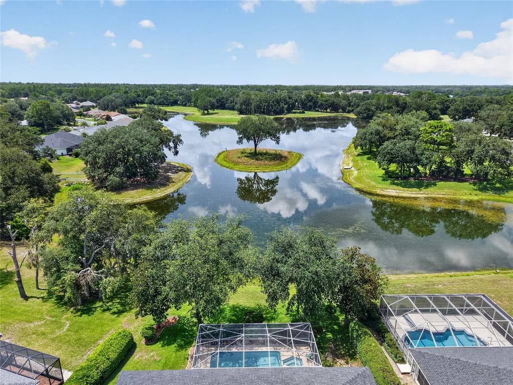 349 LAKE DRIVE photo 4