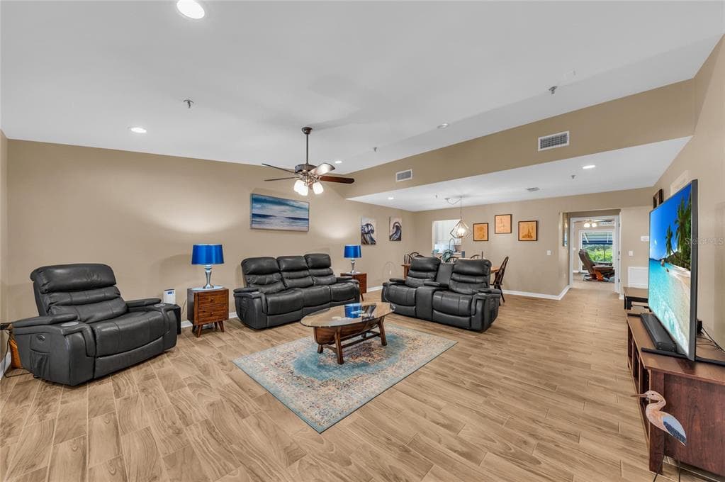 2350 HARBOUR OAKS DRIVE photo 6