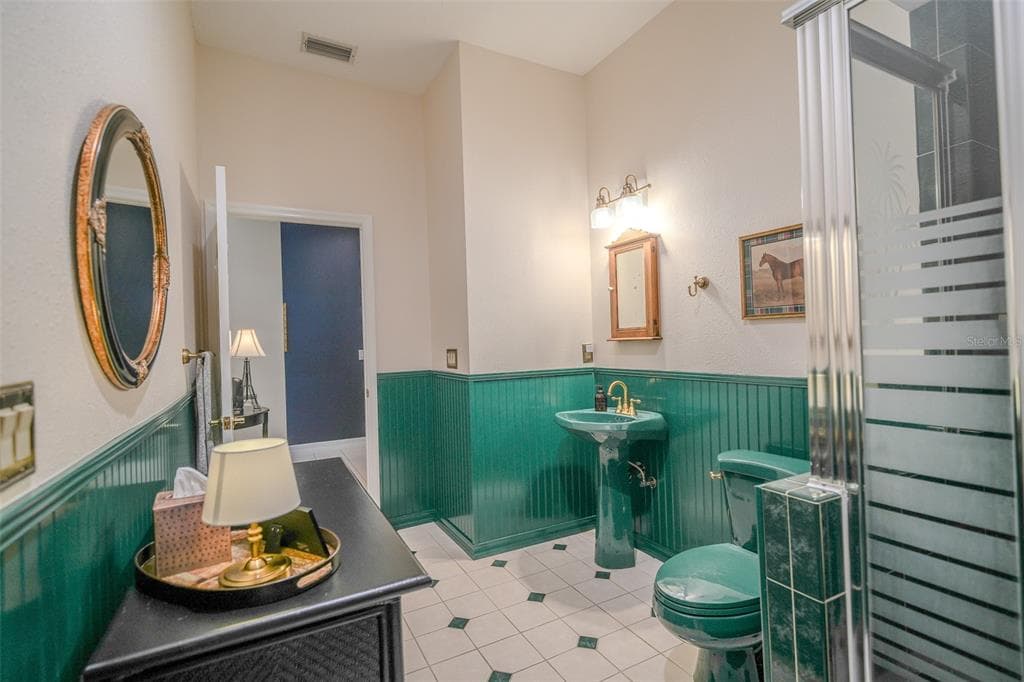 2303 CLUBHOUSE DRIVE photo 20