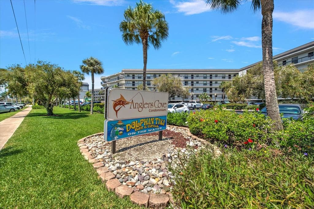 1027 ANGLERS COVE B502 photo 2