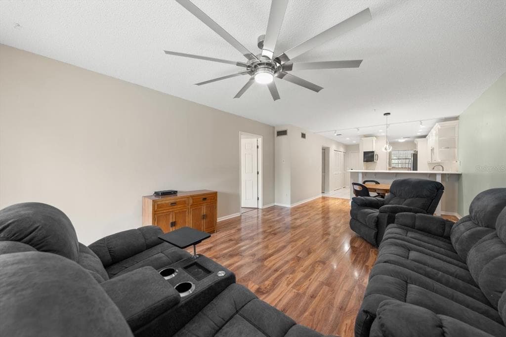 1750 BELLEAIR FOREST DRIVE B8 photo 20