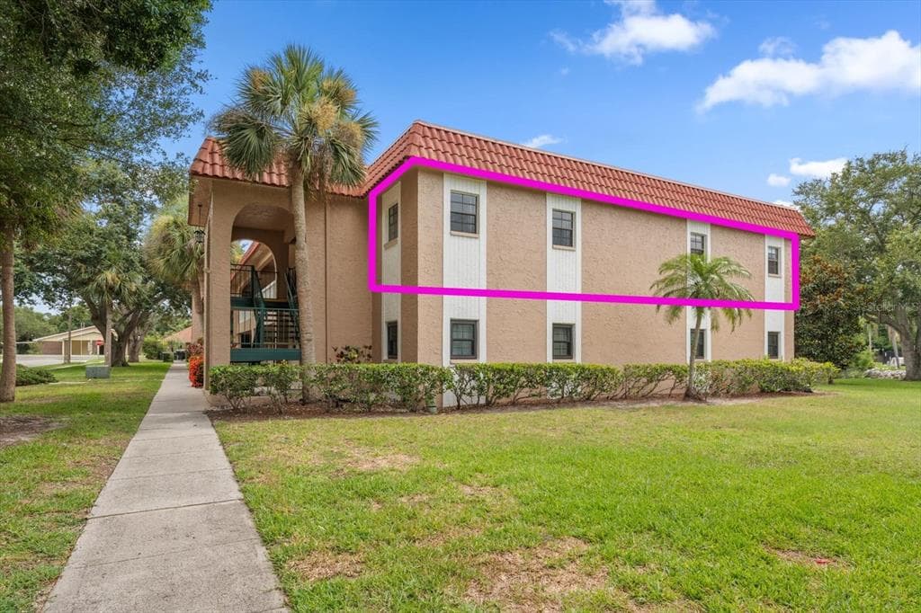 1750 BELLEAIR FOREST DRIVE B8 photo 4