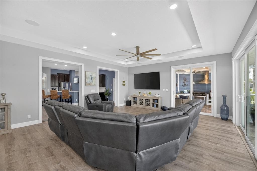 5216 POINT HARBOR LANE photo 20