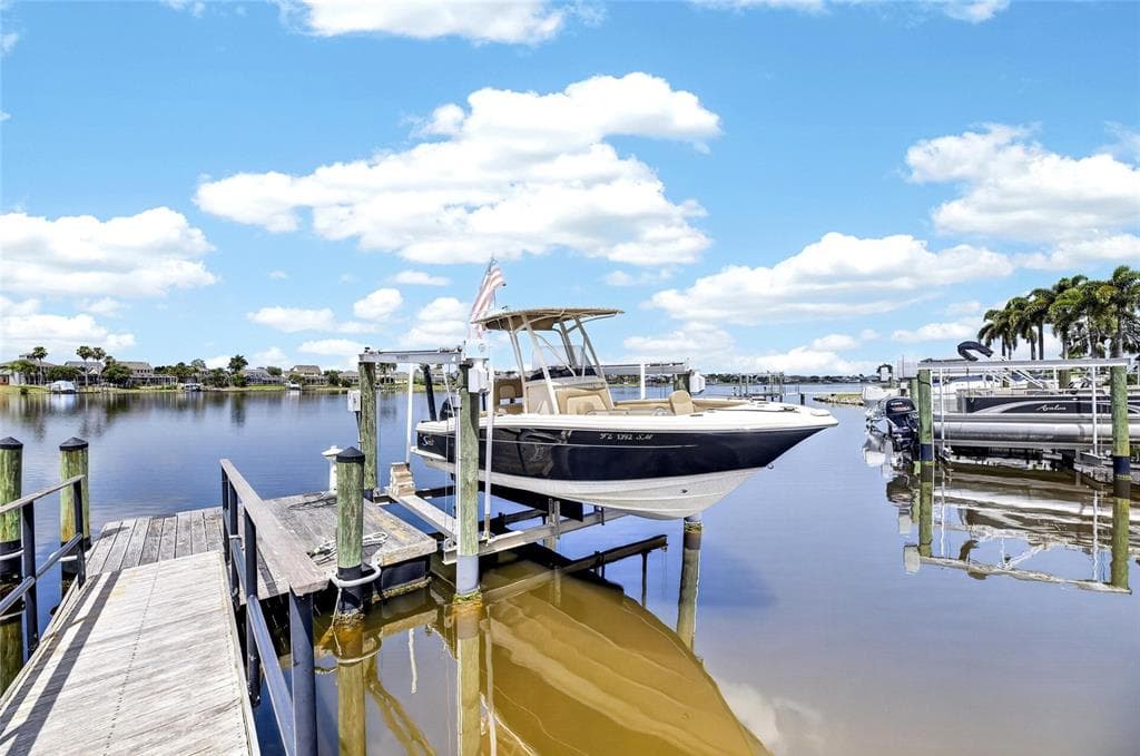 5216 POINT HARBOR LANE photo 10