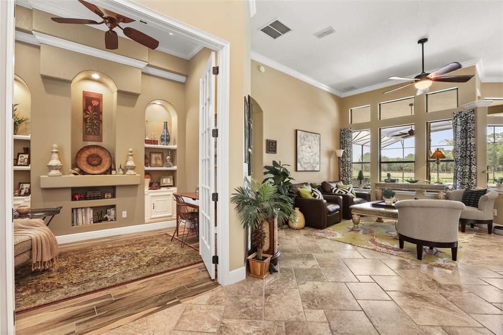 863 CARDINAL POINTE COVE photo 8