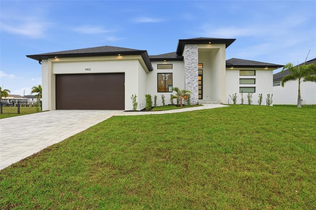 9402 ARRID CIRCLE photo 1