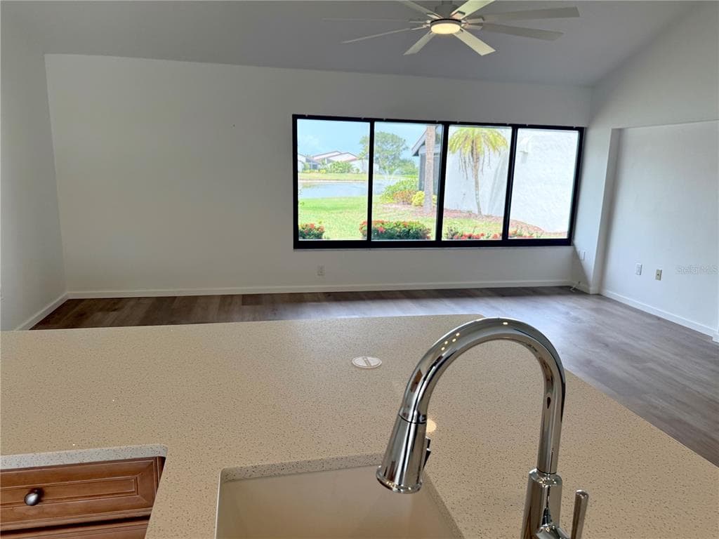 780 SARABAY ROAD 16 photo 11