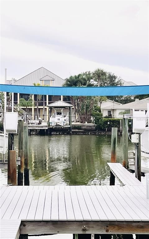 300 VENETIAN DRIVE #2 3