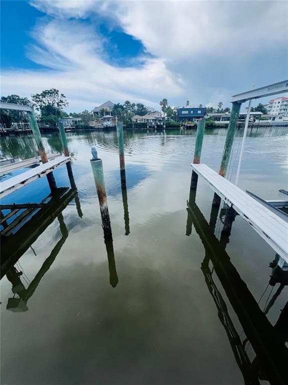 300 VENETIAN DRIVE #3 3