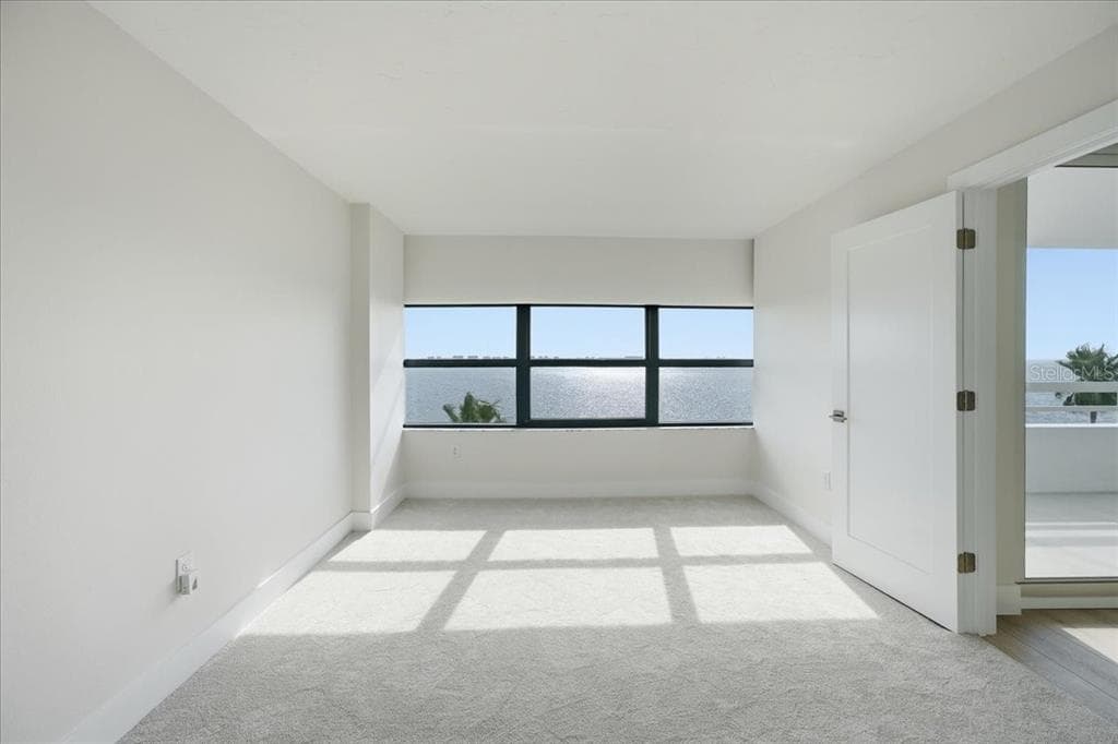 888 BLVD OF THE ARTS #707 5