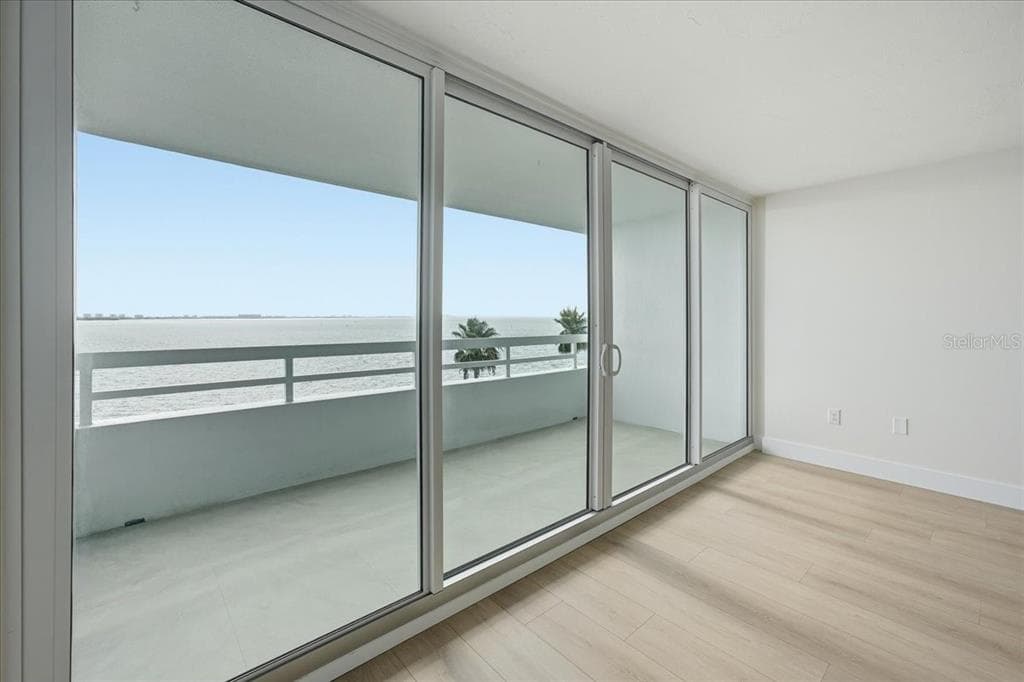 888 BLVD OF THE ARTS 707 photo 18
