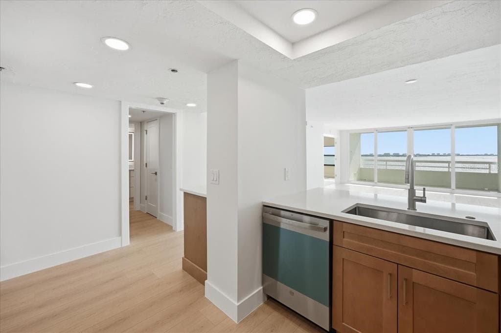 888 BLVD OF THE ARTS 707 photo 15