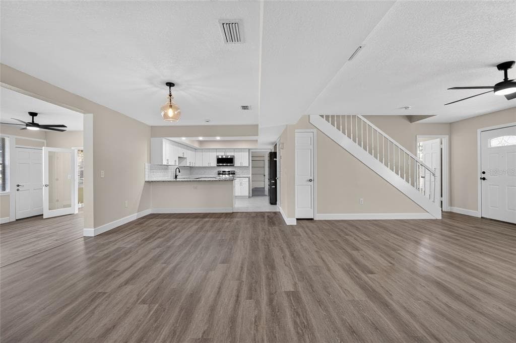 4400 LAKE TRUDY DRIVE photo 6
