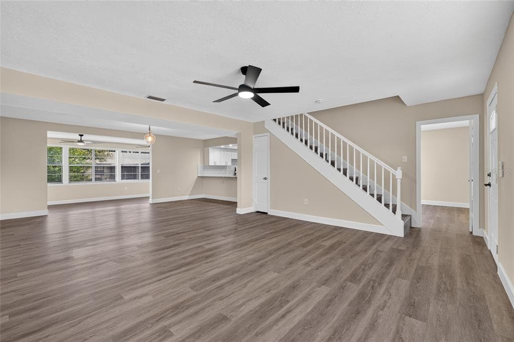 4400 LAKE TRUDY DRIVE photo 16