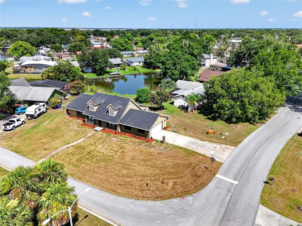 4400 LAKE TRUDY DRIVE photo 4
