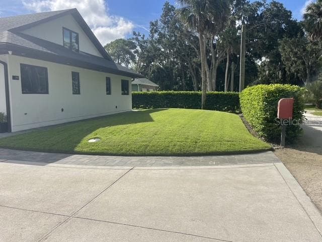 995 STACY LANE photo 2
