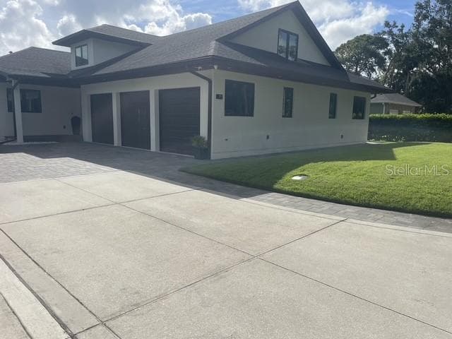 995 STACY LANE photo 1