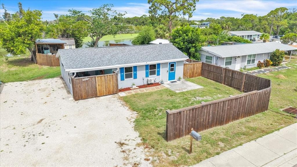1144 PINE STREET photo 1