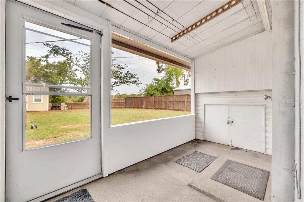 1144 PINE STREET photo 21