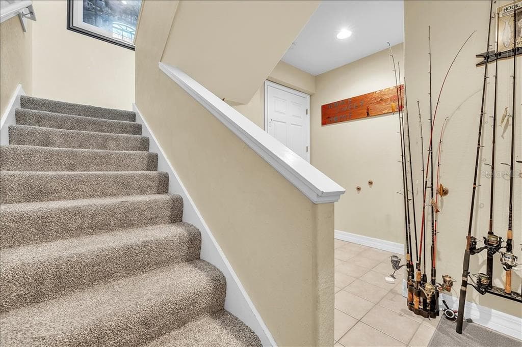 1323 MEDITERRANEAN DRIVE #122 5
