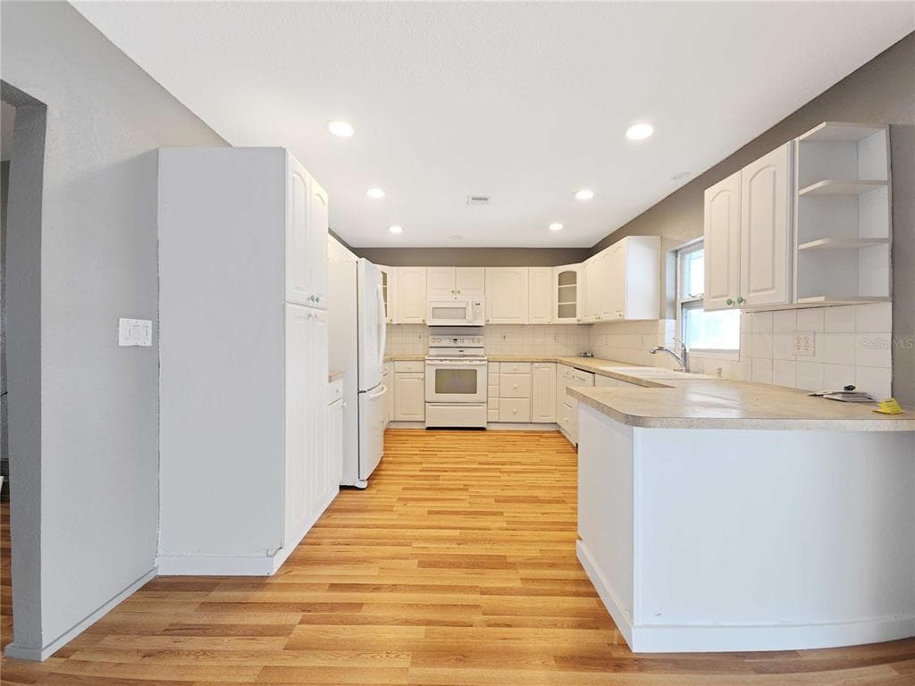 416 BAL HARBOR BOULEVARD photo 10