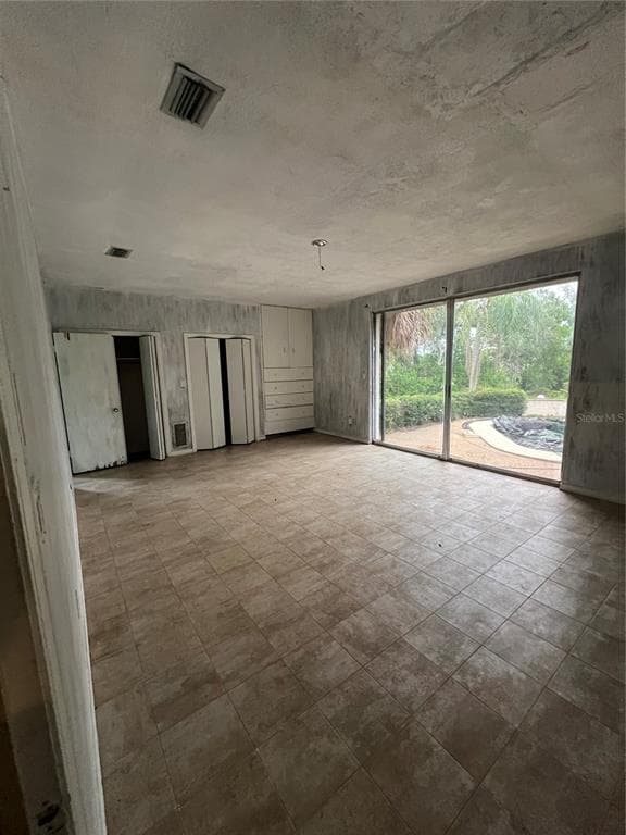 425 CRAIG DRIVE photo 20