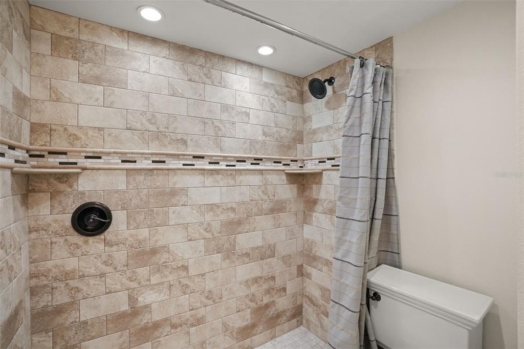 5207 S ATLANTIC AVENUE 222 photo 13