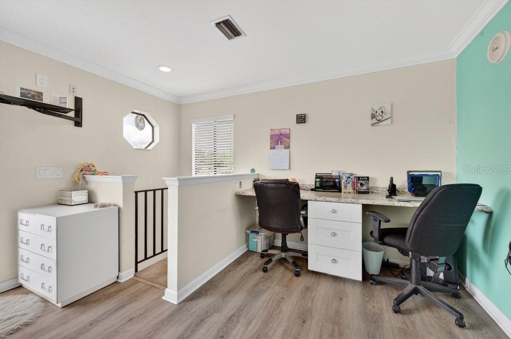 110 CIMMARON DRIVE photo 24