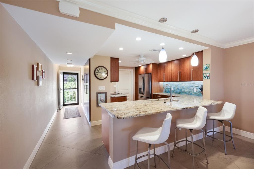 5757 GULF OF MEXICO DRIVE 205 photo 4