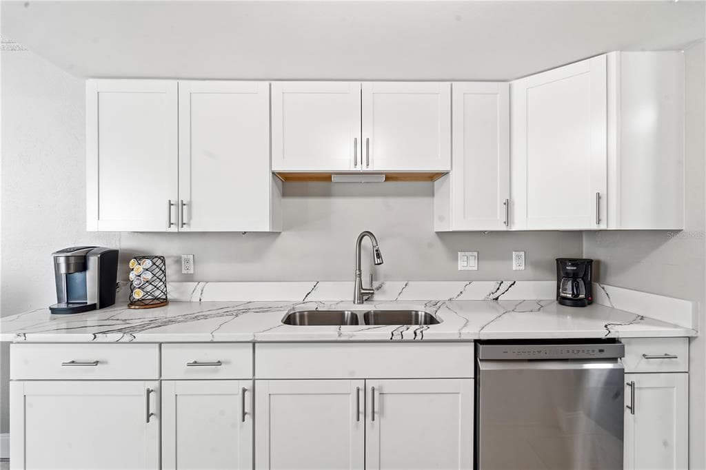 3807 S ATLANTIC AVENUE 4040 photo 21