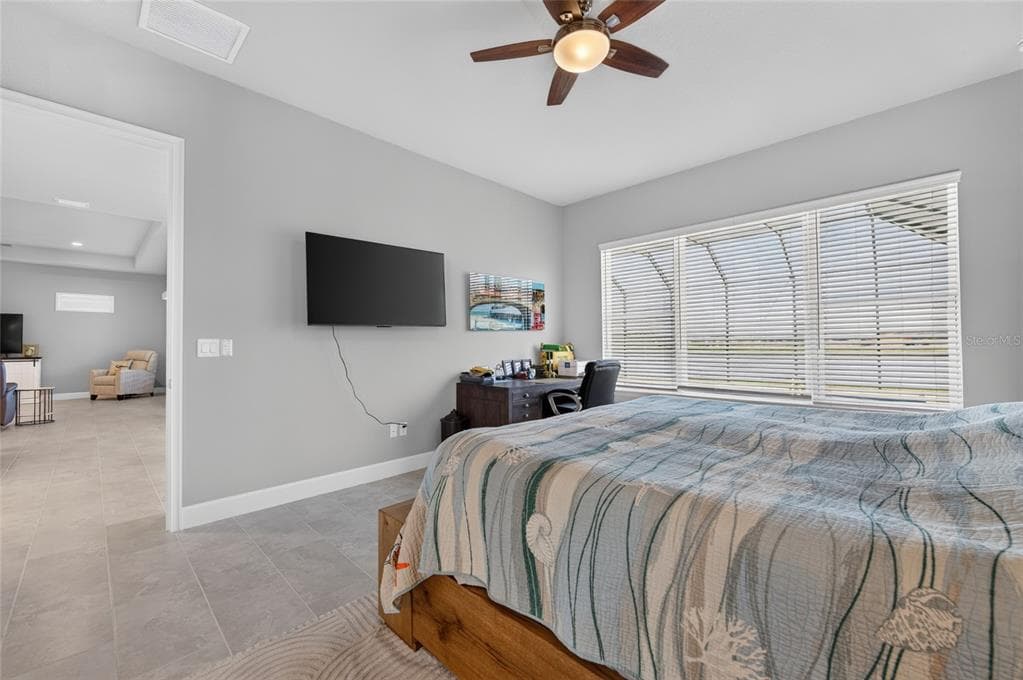 305 AQUAMARINE WAY photo 24