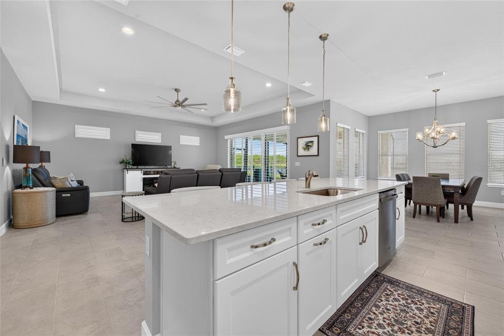 305 AQUAMARINE WAY photo 11