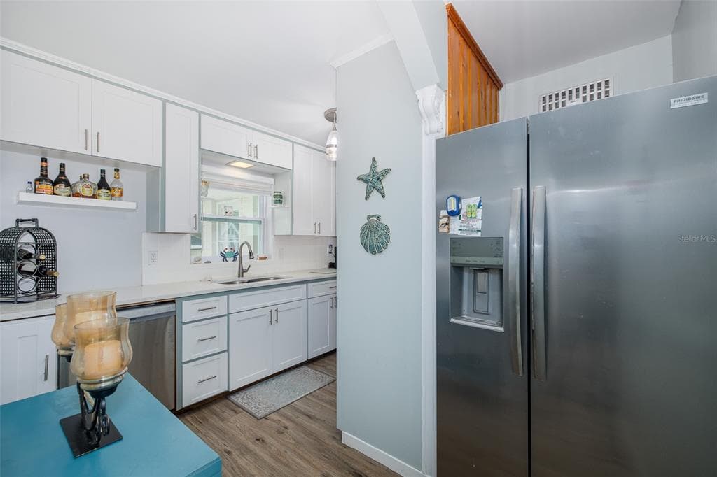 5708 HOMECREST ROAD photo 9