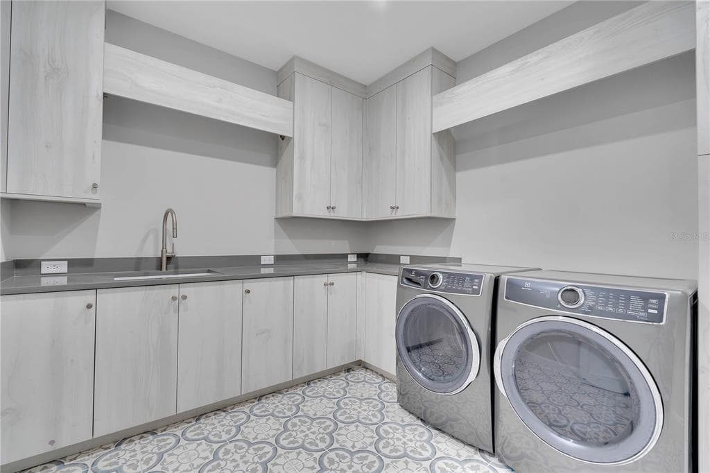 70 AVENIDA VENECCIA 202 photo 23