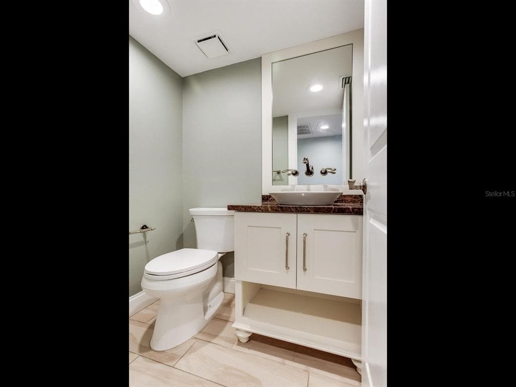 4141 BAYSHORE BOULEVARD 505 photo 7