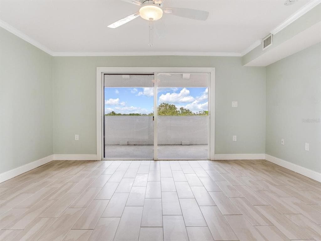 4141 BAYSHORE BOULEVARD 505 photo 19