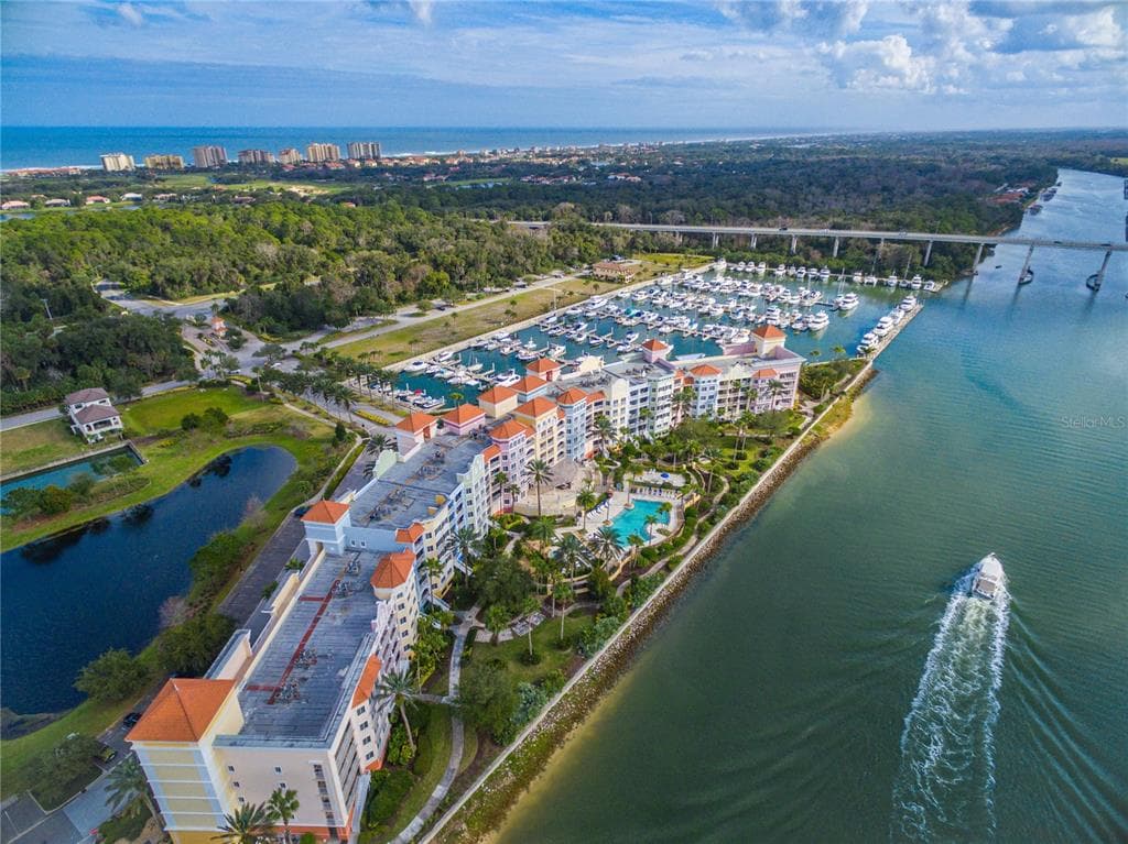 102 YACHT HARBOR DRIVE 467 photo 1