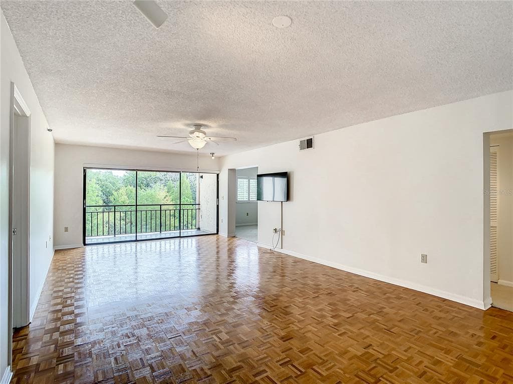 1158 CARMEL CIRCLE 430 photo 18