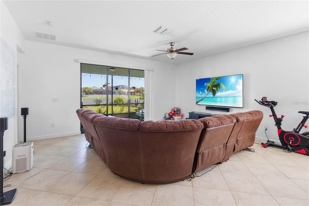 4355 SUMMER BREEZE WAY photo 14