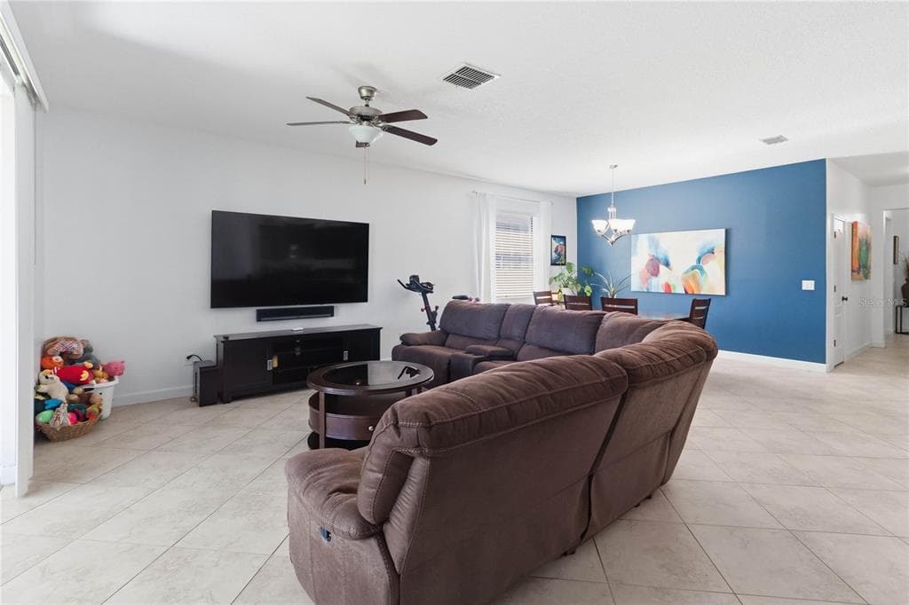 4355 SUMMER BREEZE WAY photo 15