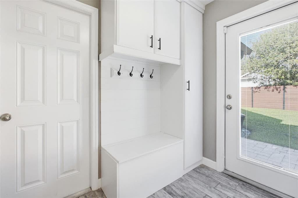465 MANDALAY ROAD photo 14