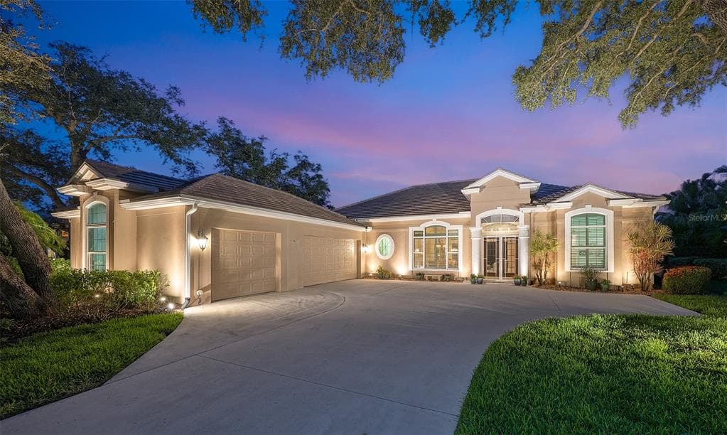 11 N CAYMAN ISLES BOULEVARD photo 3