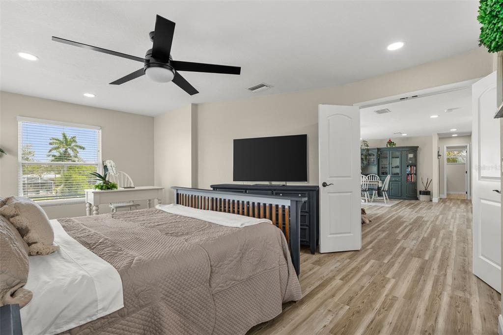 5404 BAY STATE ROAD photo 17