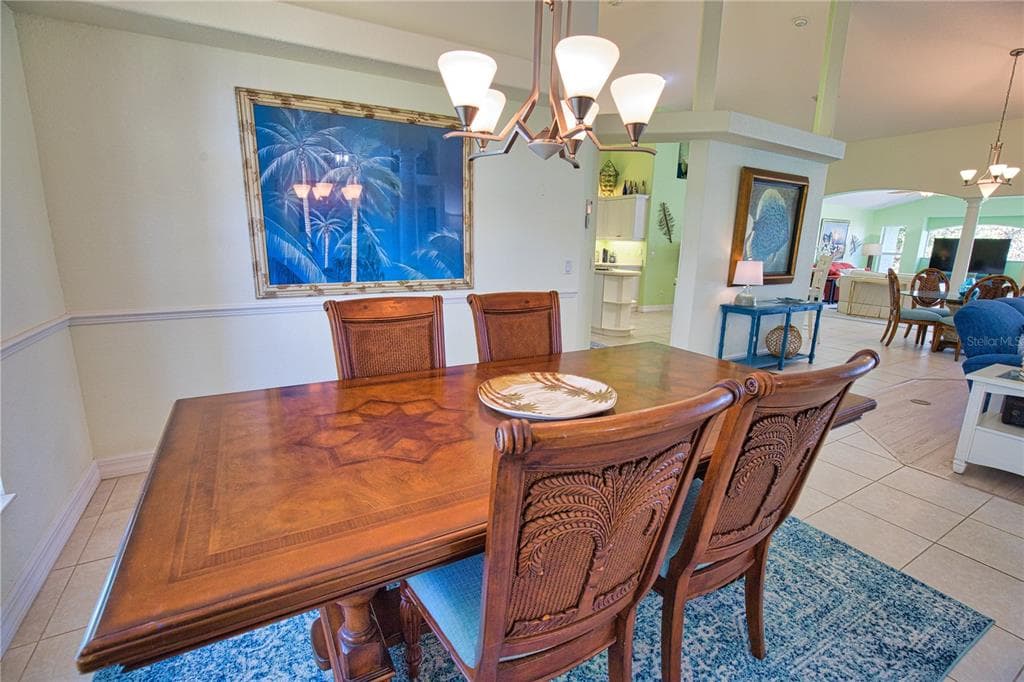 525 ROTONDA CIRCLE photo 14
