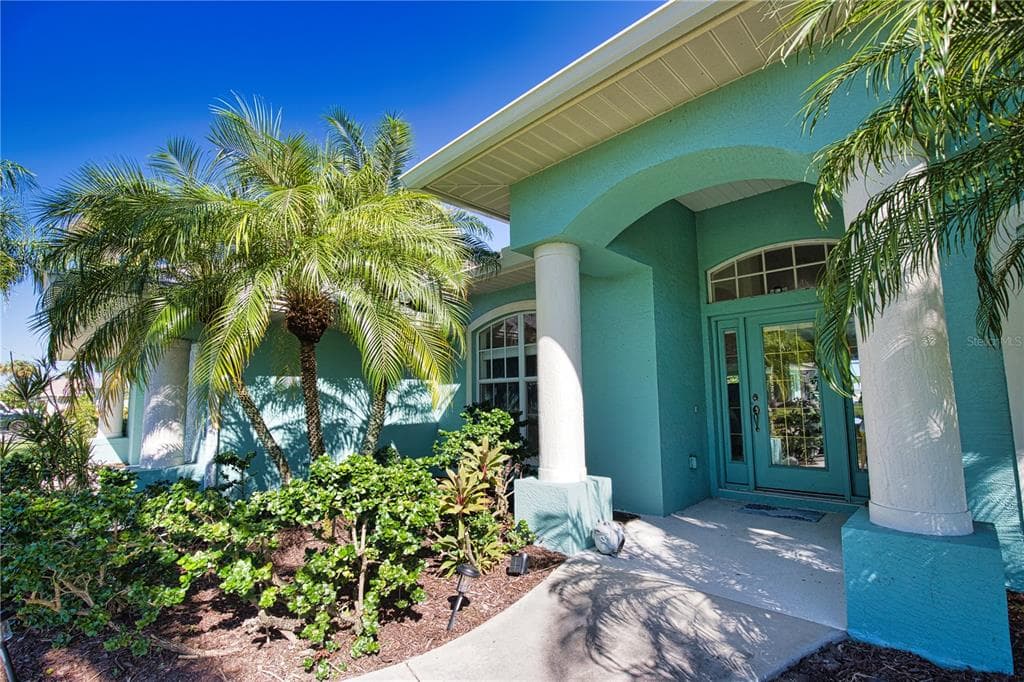 525 ROTONDA CIRCLE photo 11