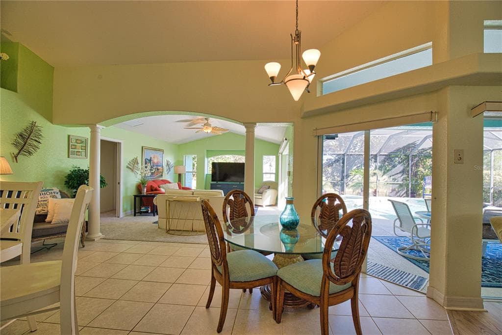 525 ROTONDA CIRCLE photo 25