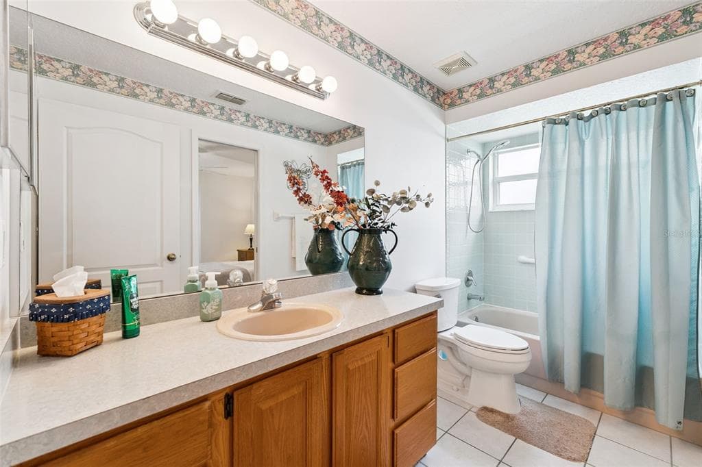 501 EASTLAKE DRIVE photo 20