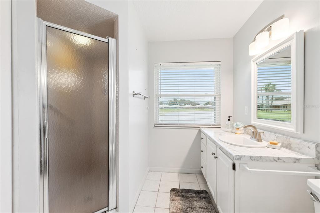 501 EASTLAKE DRIVE photo 18
